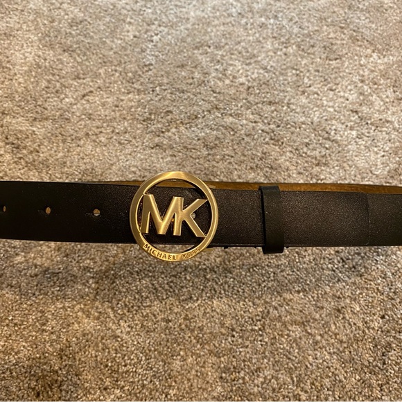 Michael Kors MK Black leather belt Large - Picture 3 of 7